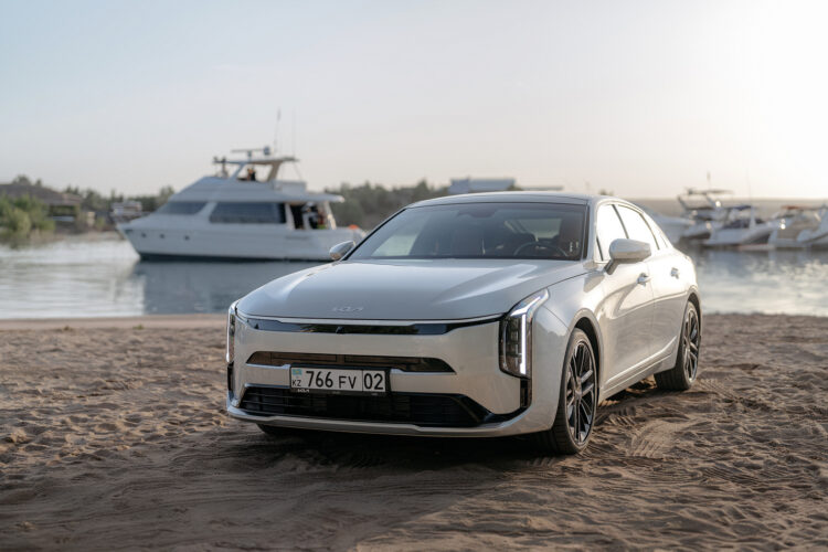 На рынок Казахстана выходит обновленный бизнес-седан Kia K8