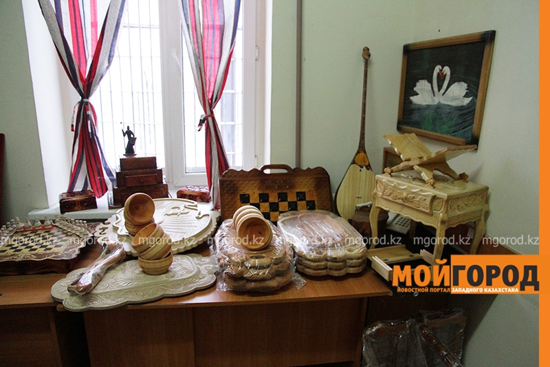 Домбру и мангалы изготавливают в колонии строгого режима в Уральске (фото)