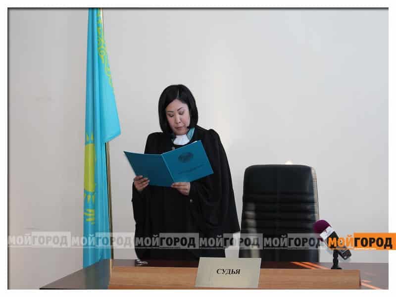 Две фуры столкнулись в Актюбинской области, один водитель погиб