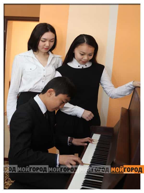 Протестовавших в Астане жанаозенцев задержала полиция