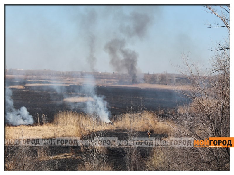 Гараж загорелся в Уральске: погибли три человека