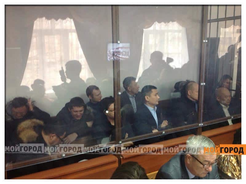 Оркестр и марши военных лет: в Аксае поздравили единственного ветерана ВОВ