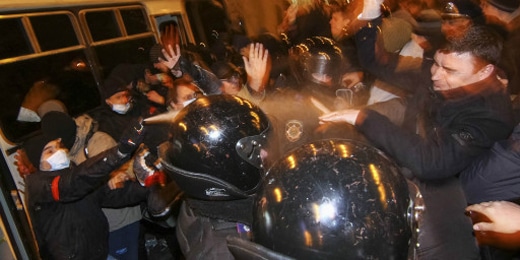 Село в ЗКО на месяц осталось без связи