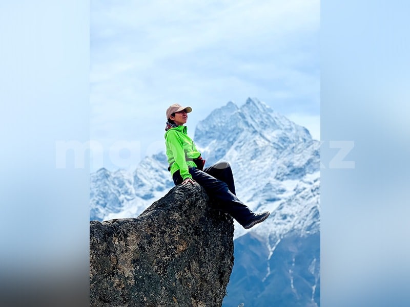 Многодетная мама из Уральска покорила Эверест