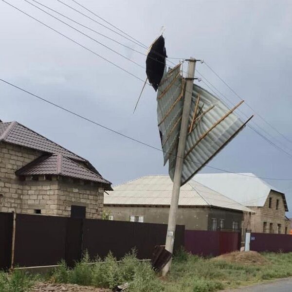 Четыре микрорайона и несколько пригородных сёл в Атырау остались без электроэнергии