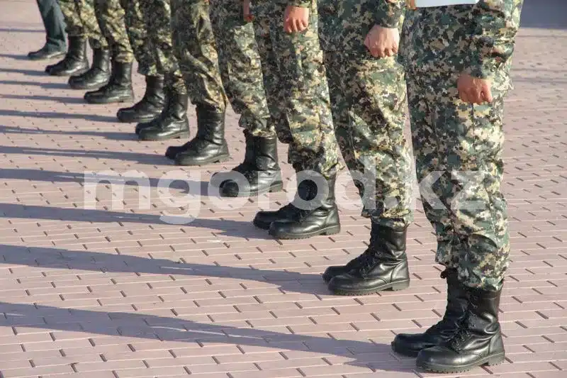 В армию Казахстана планируют призвать больше людей