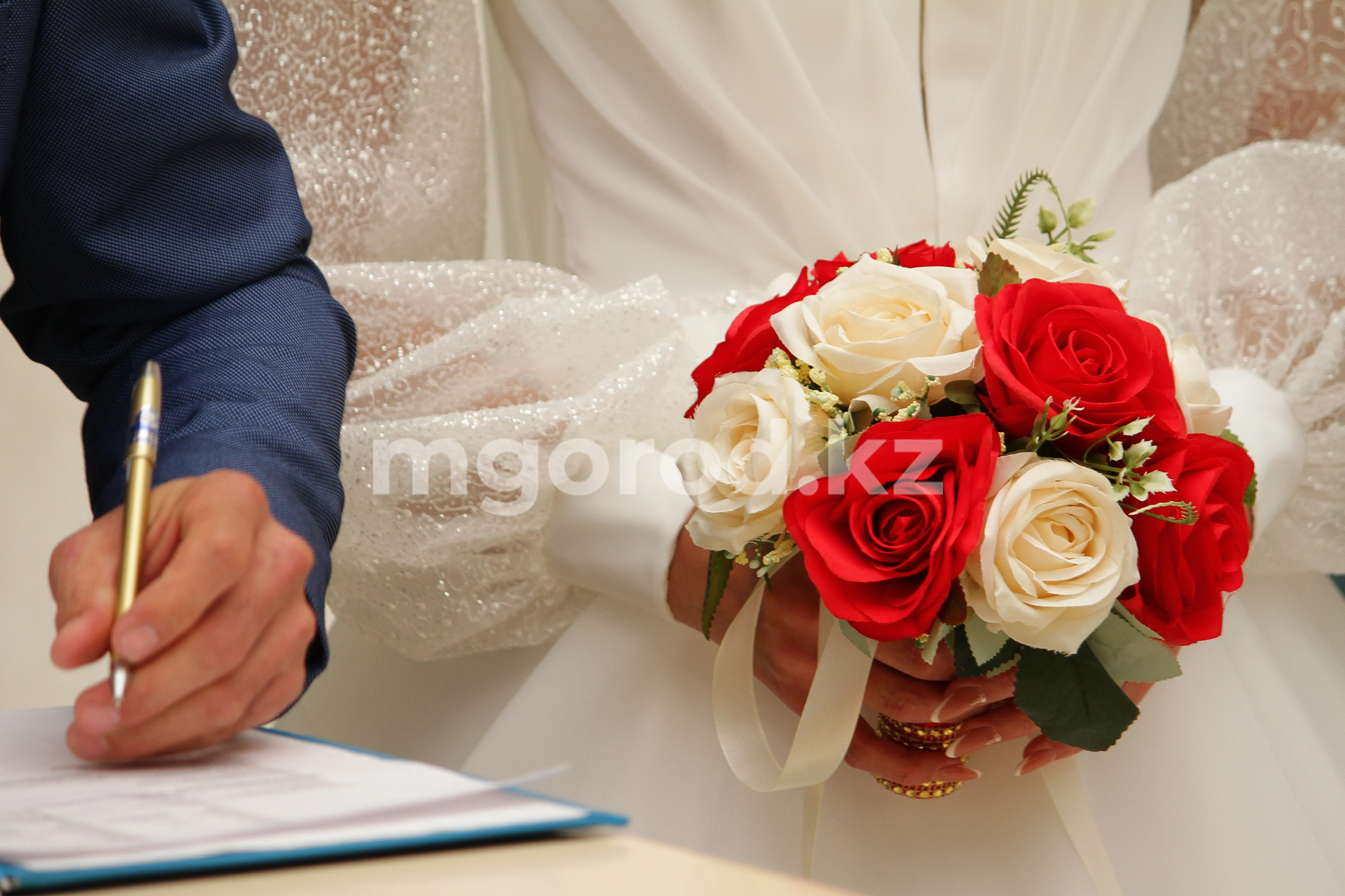 Как регистрируют браки в Уральске с 1 июля