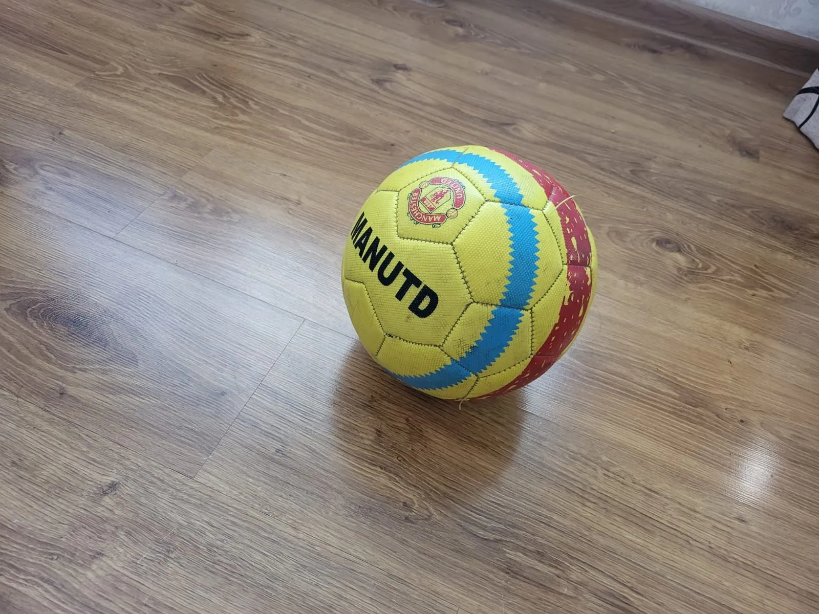 Мяч за 50 тысяч тенге собирались купить в спортклубе Уральска