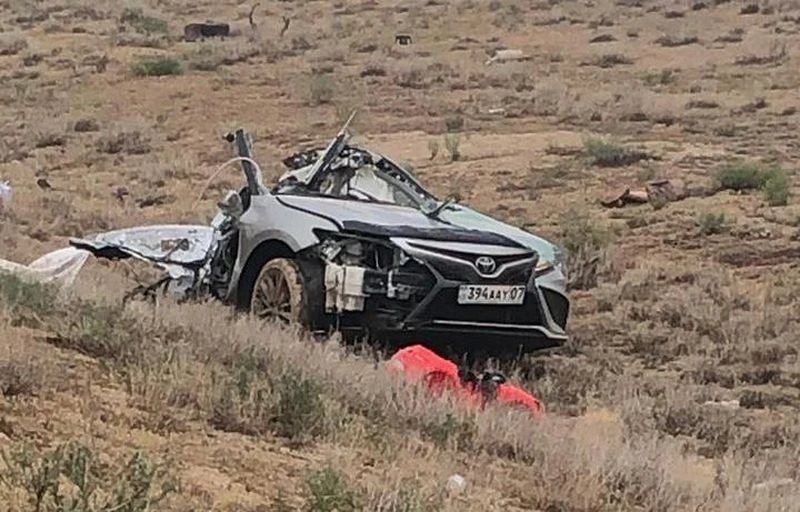 Жительница ЗКО с двумя детьми погибла в аварии на трассе Атырау — Индер