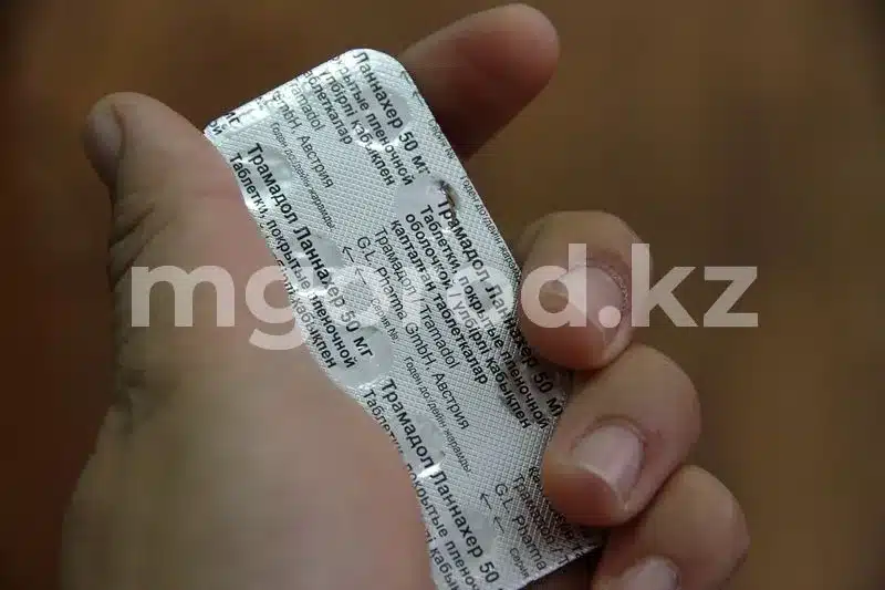 Жительница Уральска продавала «Трамодол» у себя дома