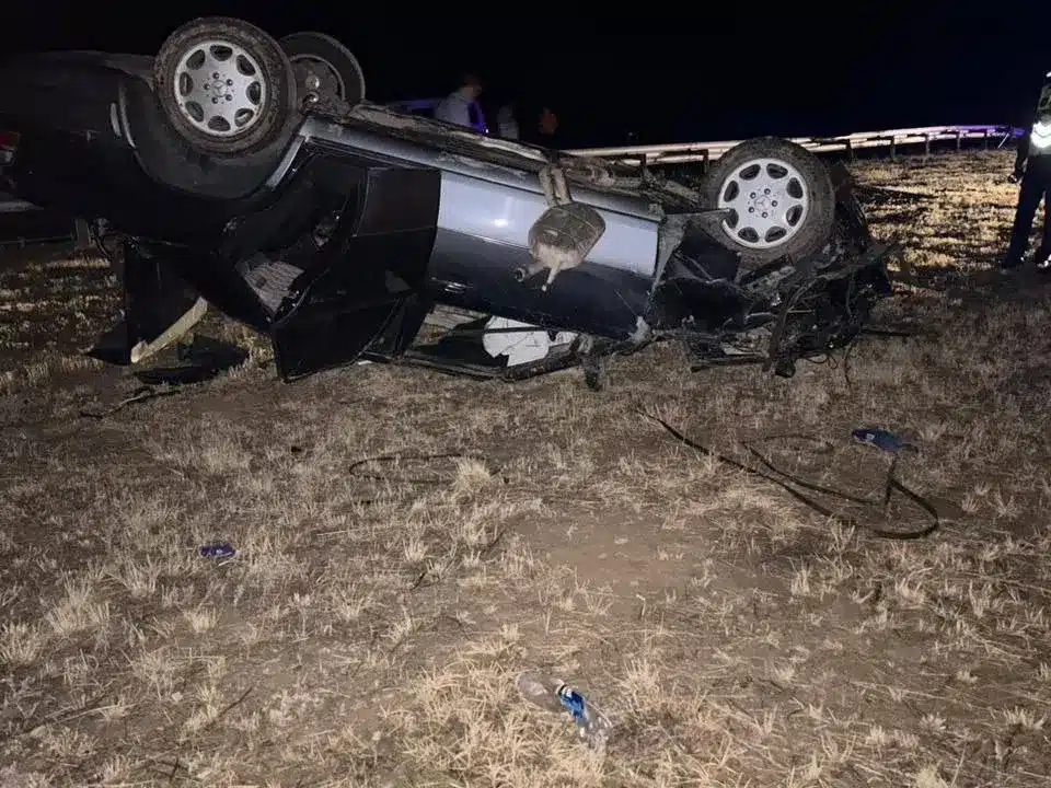 Пассажир погибла при опрокидывании авто на трассе в Жетысу