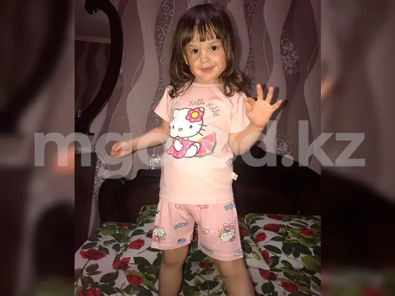 «Раньше все тыкали пальцем»: девочка из Уральска перенесла 8 операций