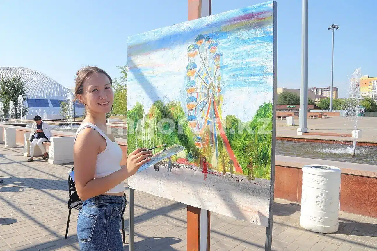 Художница из Аксая приняла участие на фестивале «JAIYQ JASTARY»