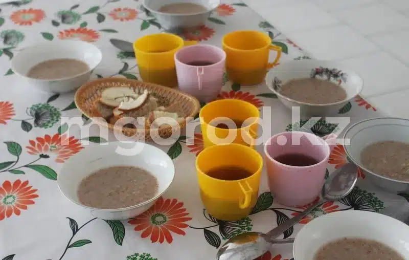 Во всех школьных столовых Казахстана проведут проверку