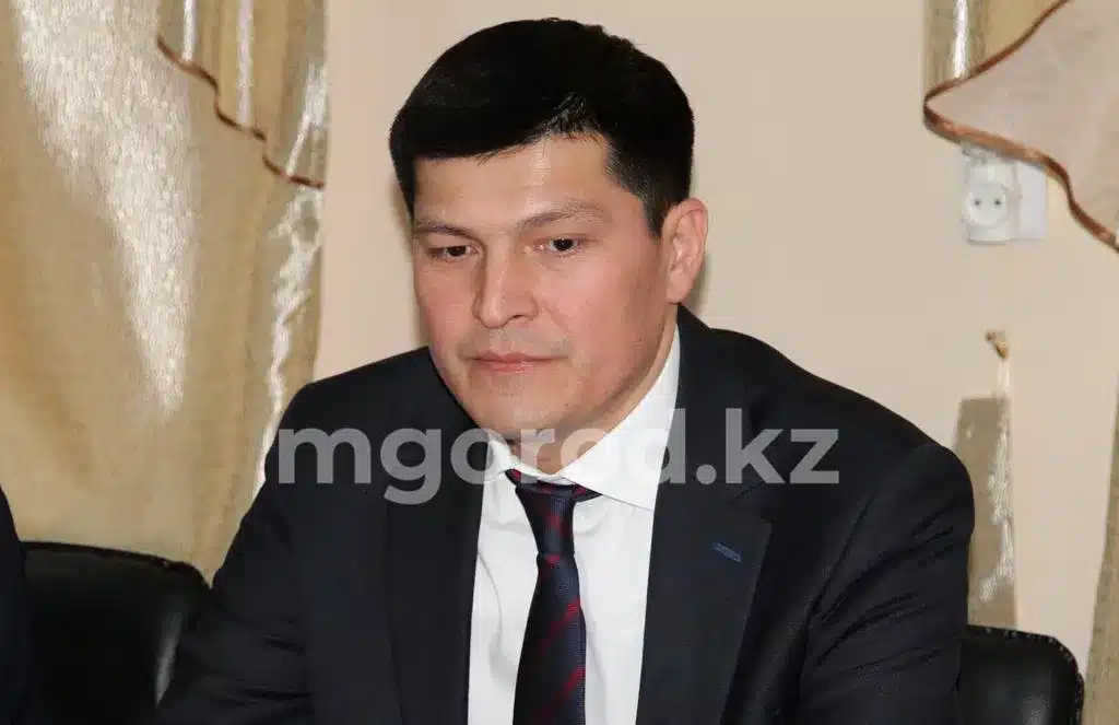 Замакима ЗКО пожизненно лишили права работать на госслужбе