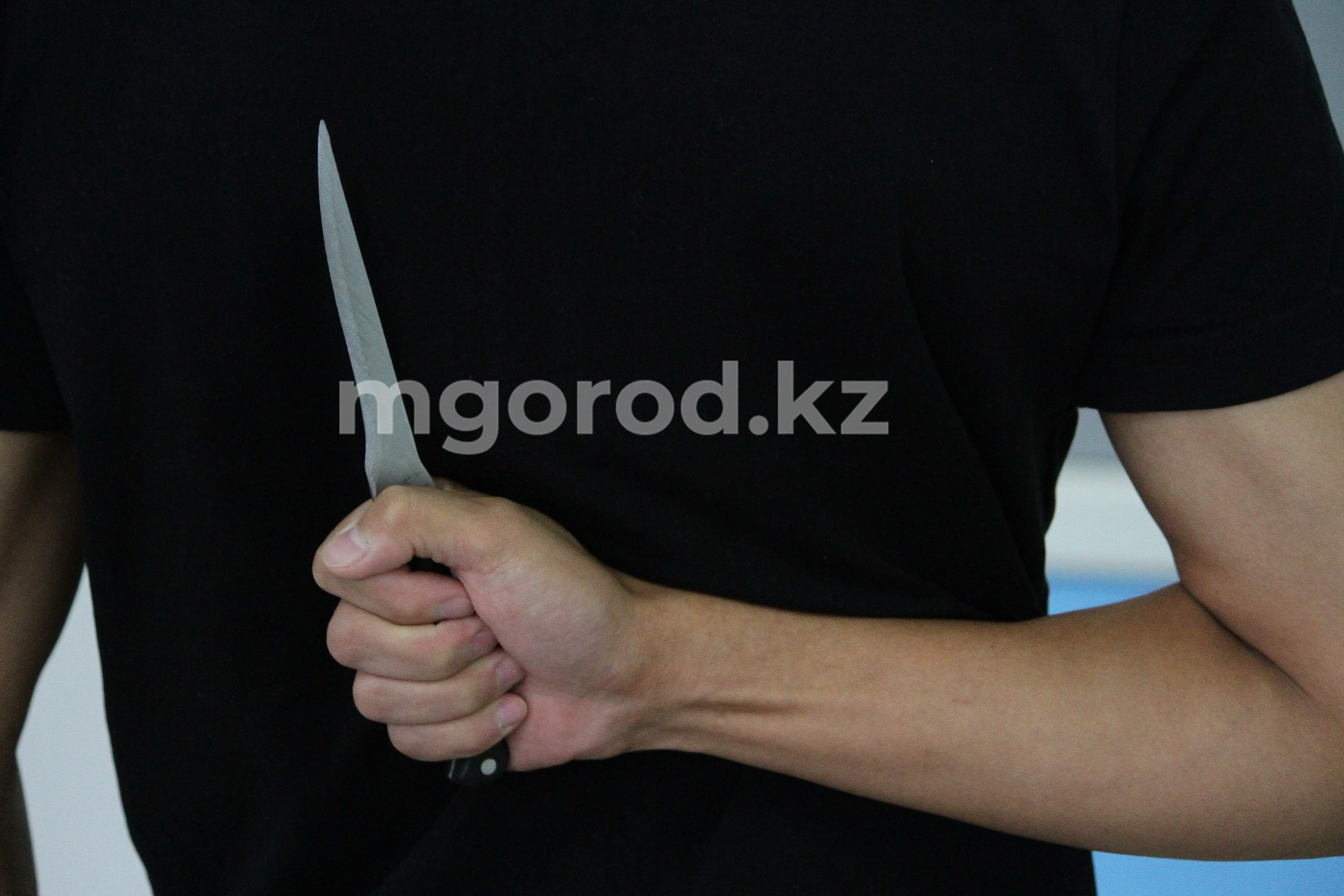 Уралец ударил ножом своего собутыльника