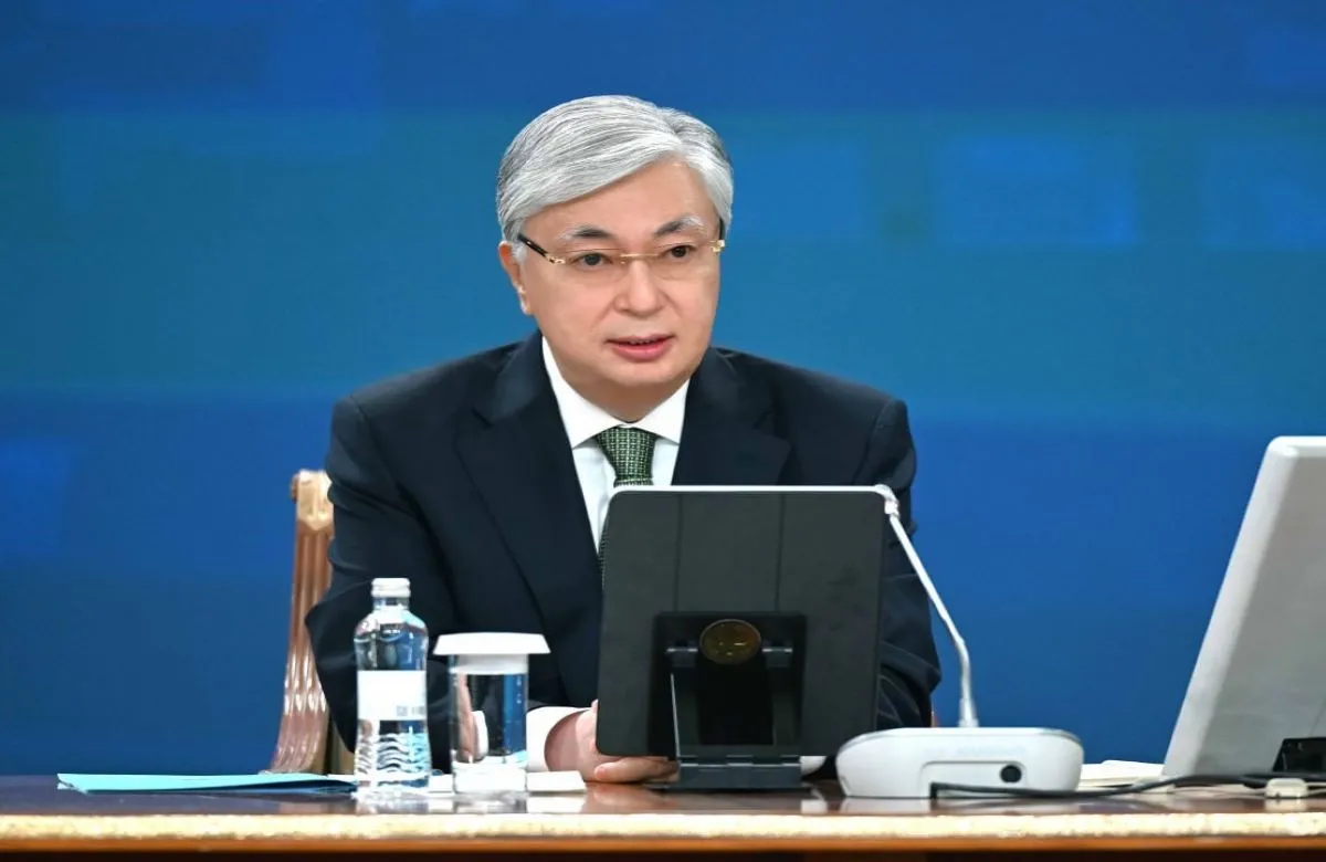 Президент поздравил казахстанцев с Днем Конституции