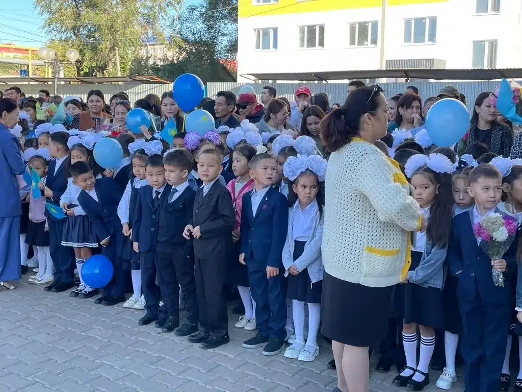 Больше 370 тысяч детей пойдут в школу в этом году