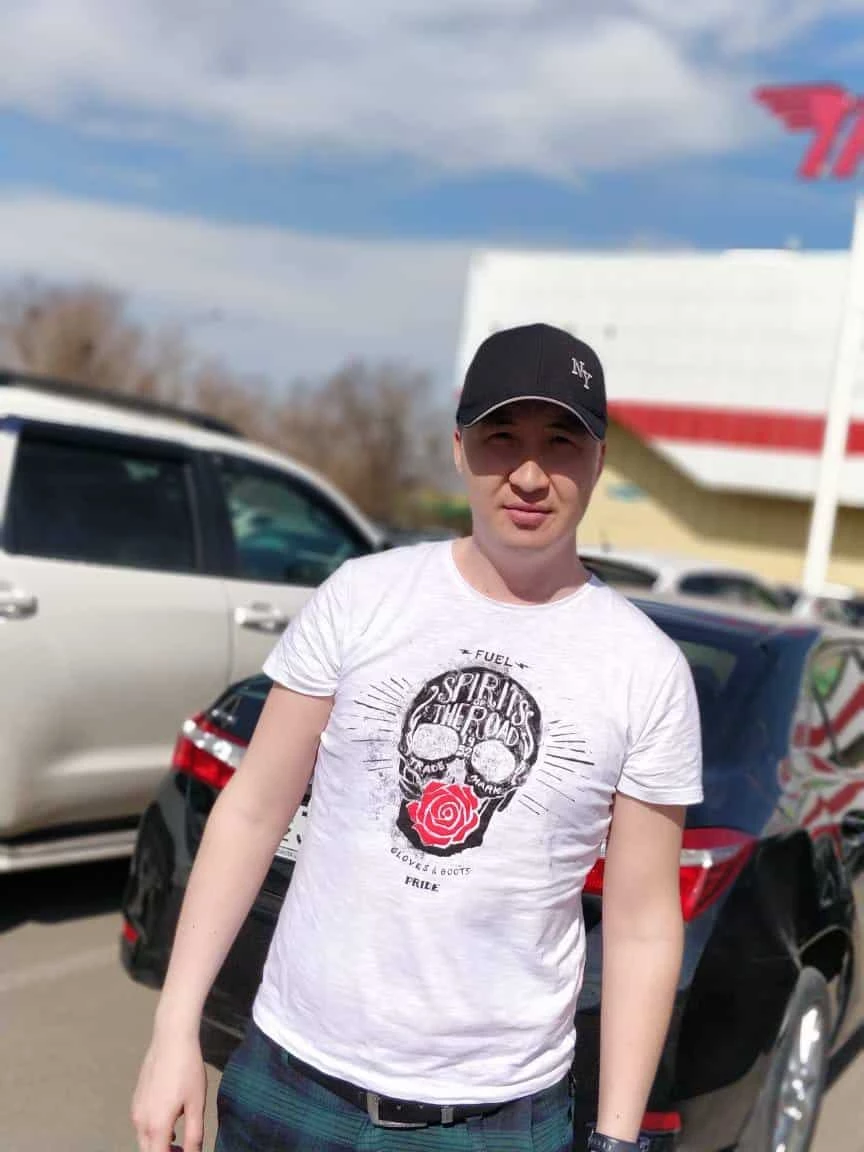 Переход в мир IT с Яндекс Go: как водители получают новые профессии 