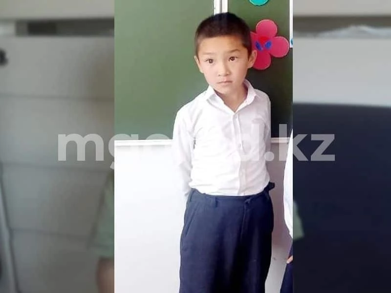 Мальчику с аутизмом из Уральска требуется третий курс лечения