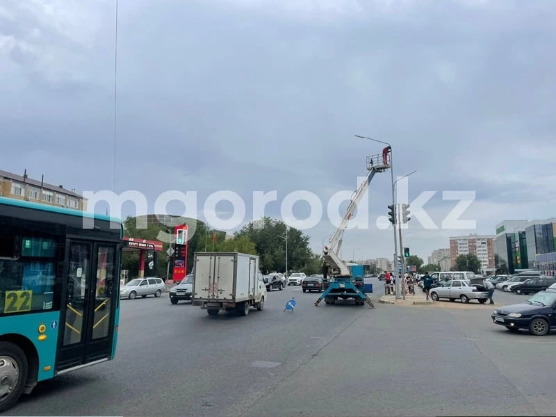 681 млн тенге выделили на освещение проспекта Уральска