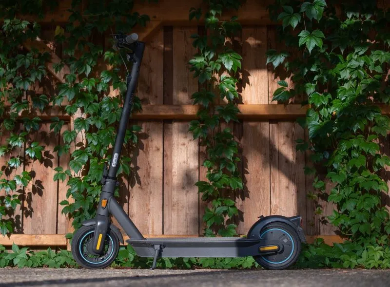 25 ДТП с самокатами с начала года: глава полиции обратился к алматинцам