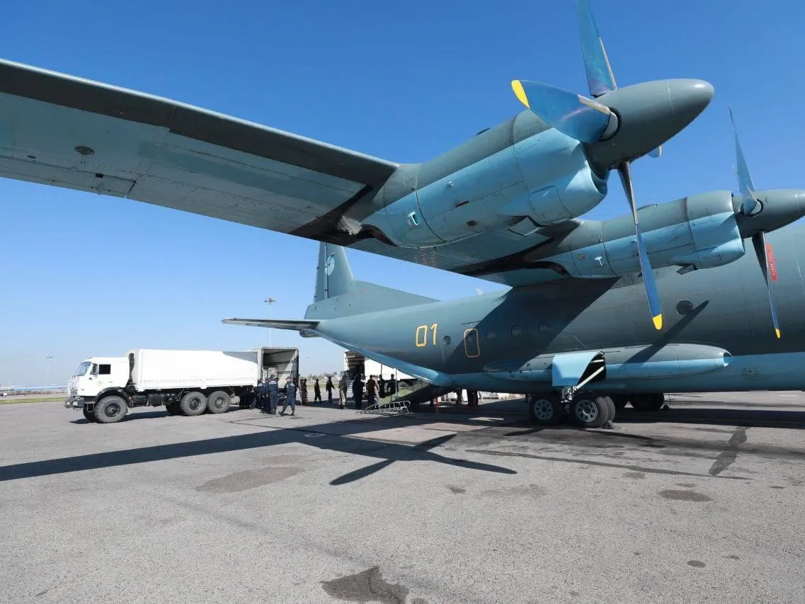 1600 тонн гуманитарного груза направил Казахстан в Афганистан