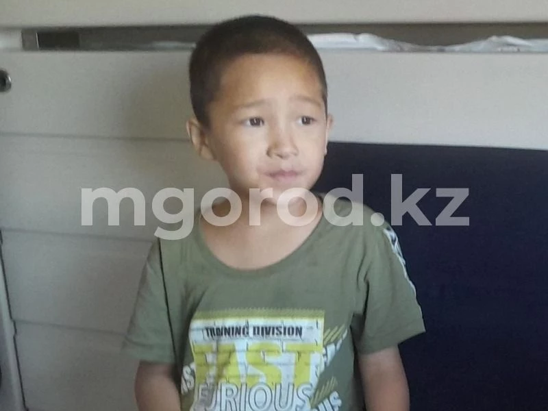 Мальчику с аутизмом из Уральска требуется третий курс лечения