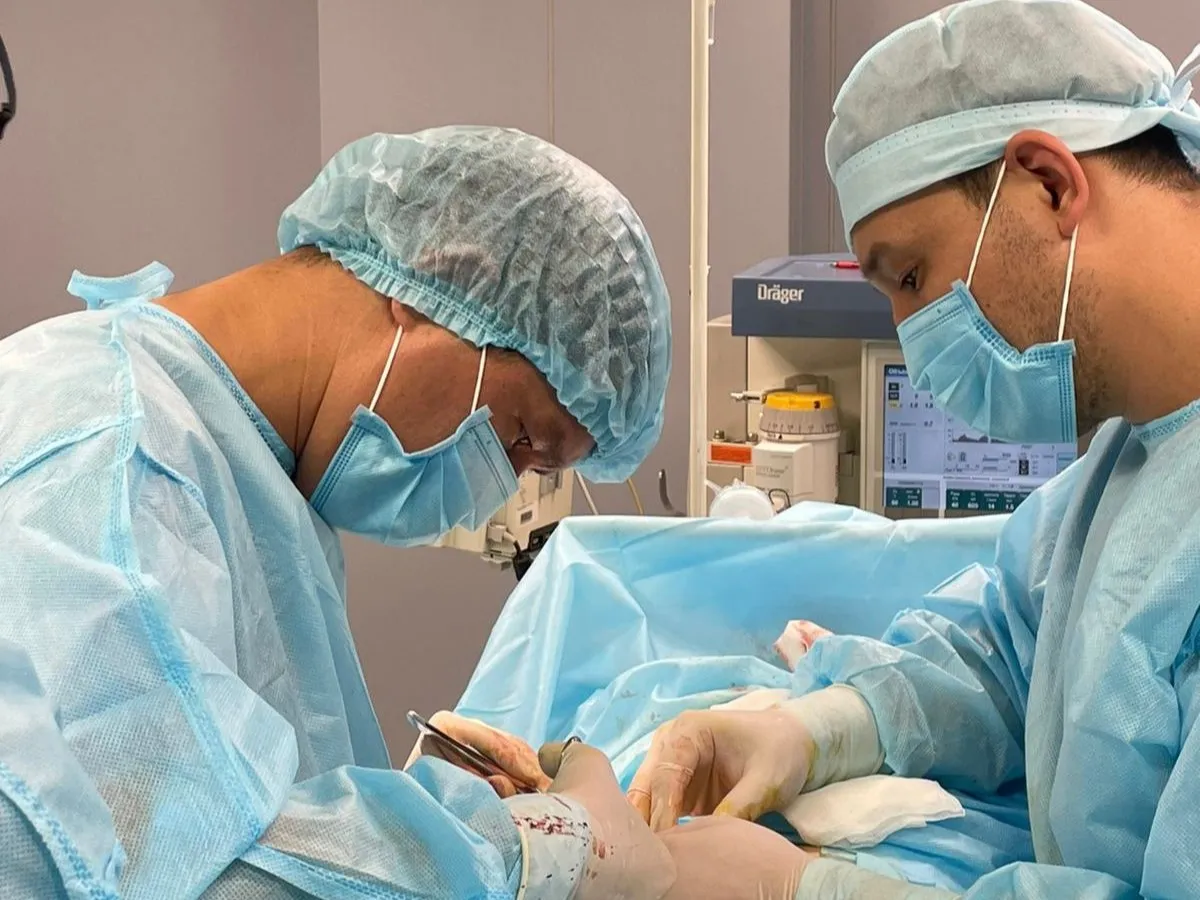 Врачи 52 дня боролись за жизнь алматинца, получившего удар током