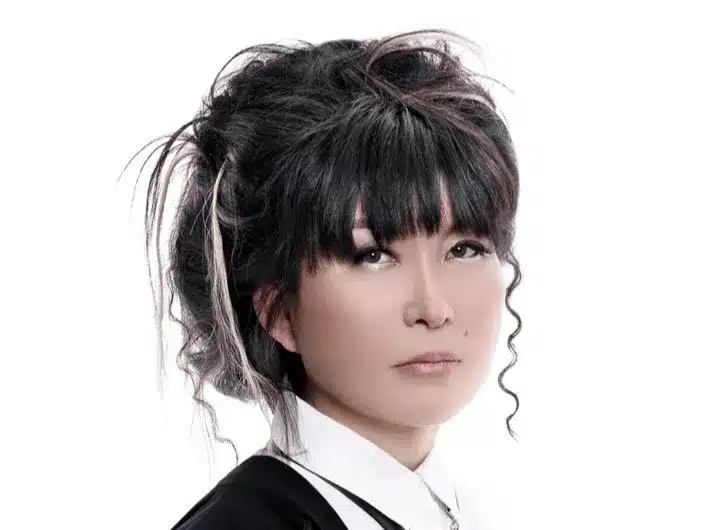 Певица из Уральска рассказала о жизни под обстрелами в Украине