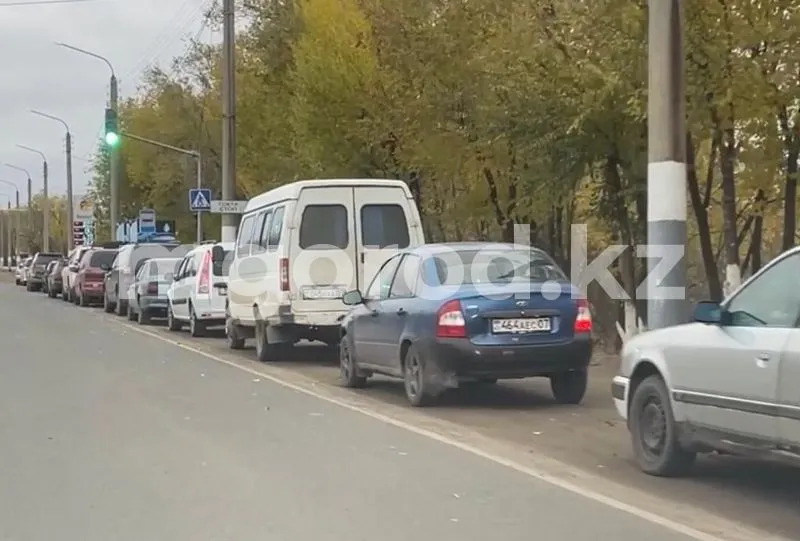 Нехватку газа заметили на заправках Уральска