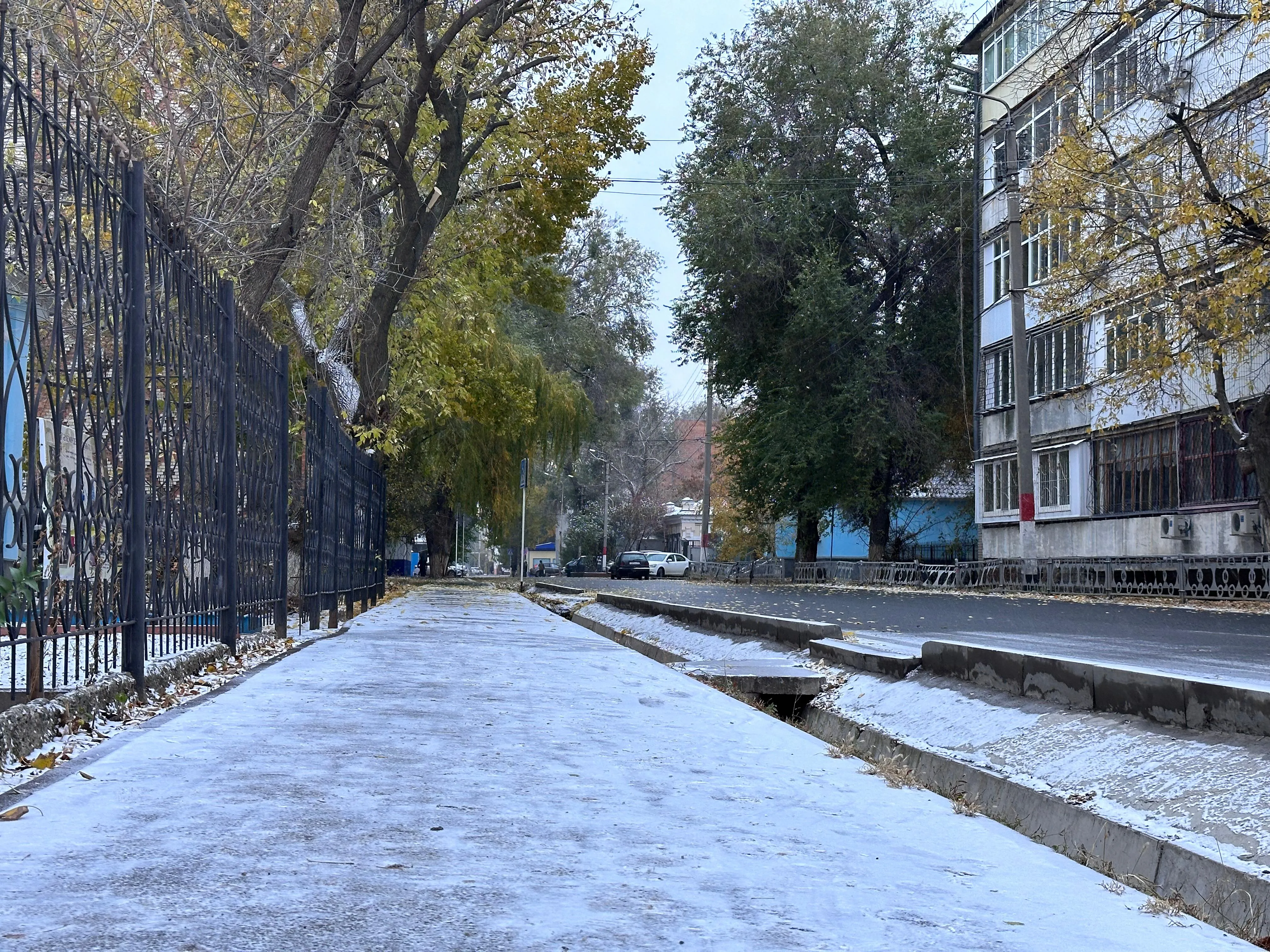 Первый снег выпал в ЗКО