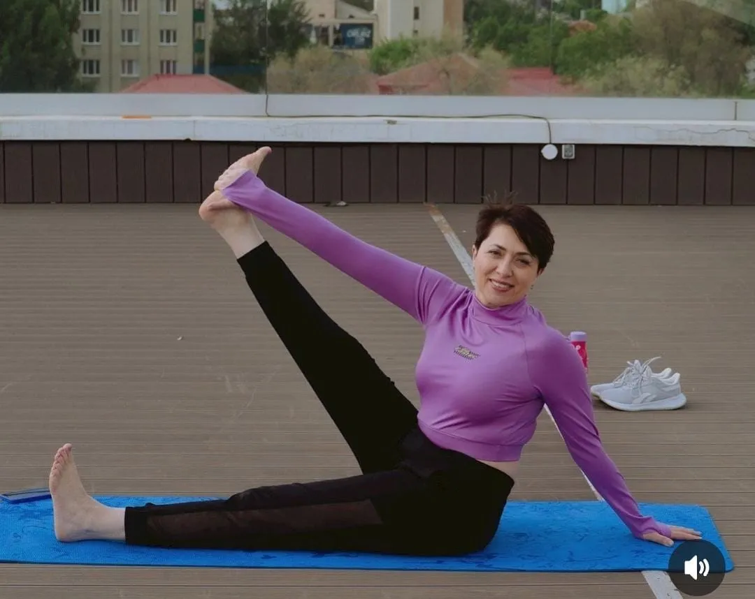 Тренера по йоге оштрафовали за презент чиновнику в ЗКО