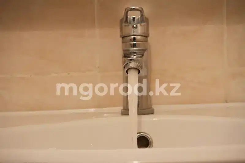 Холодную воду на день отключат в двух секторах Алматы