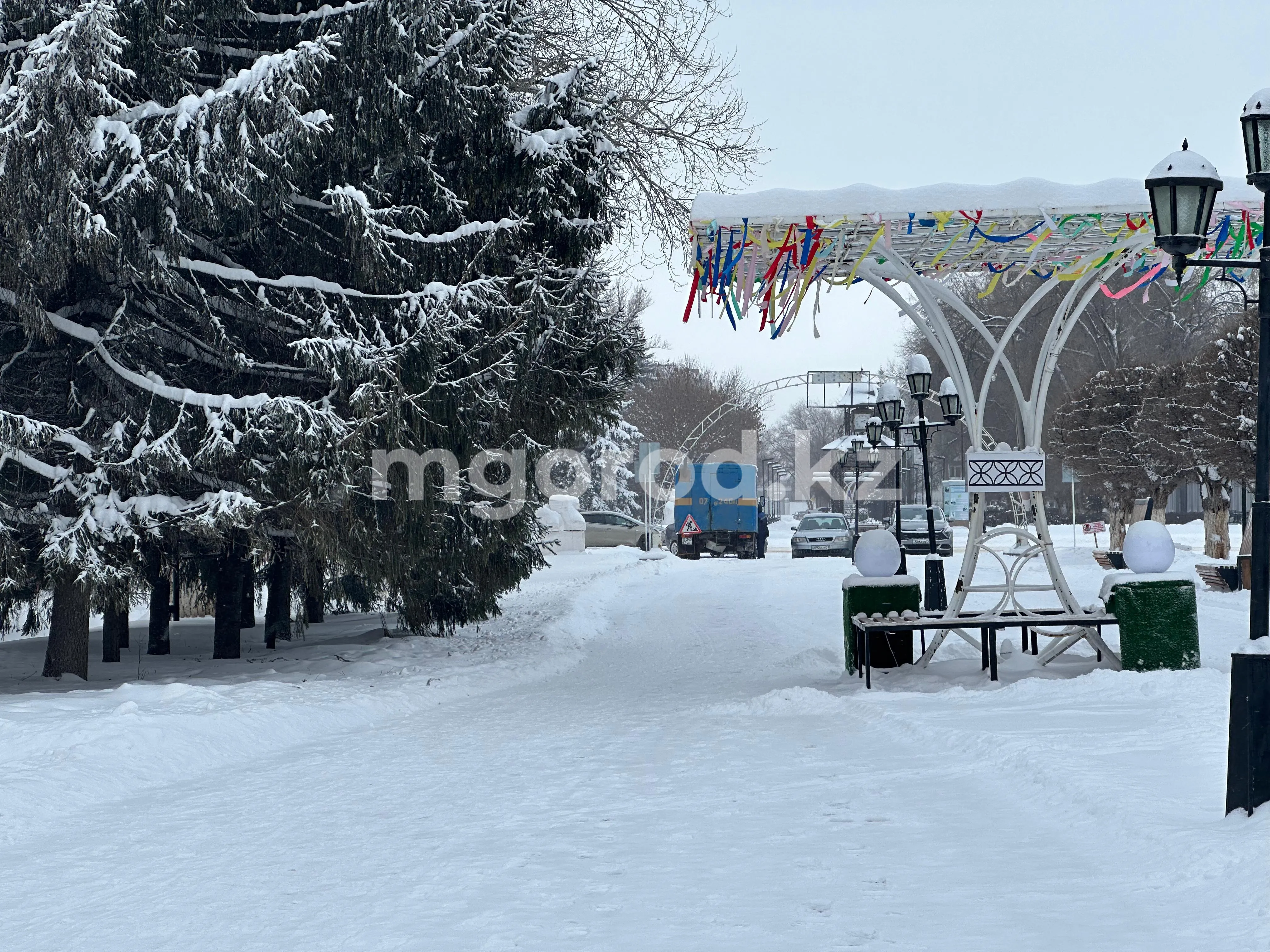 Снег и низовая метель ожидаются в ЗКО 17 января