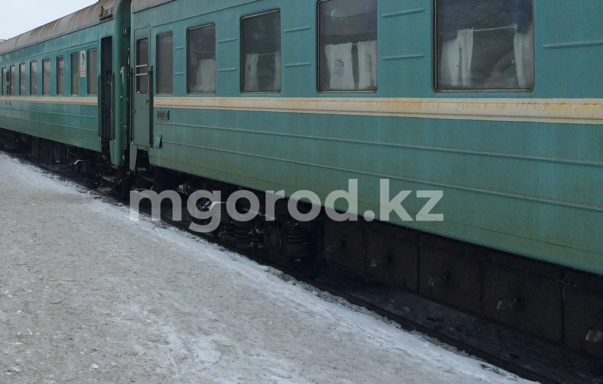 Двух железнодорожников насмерть сбил поезд