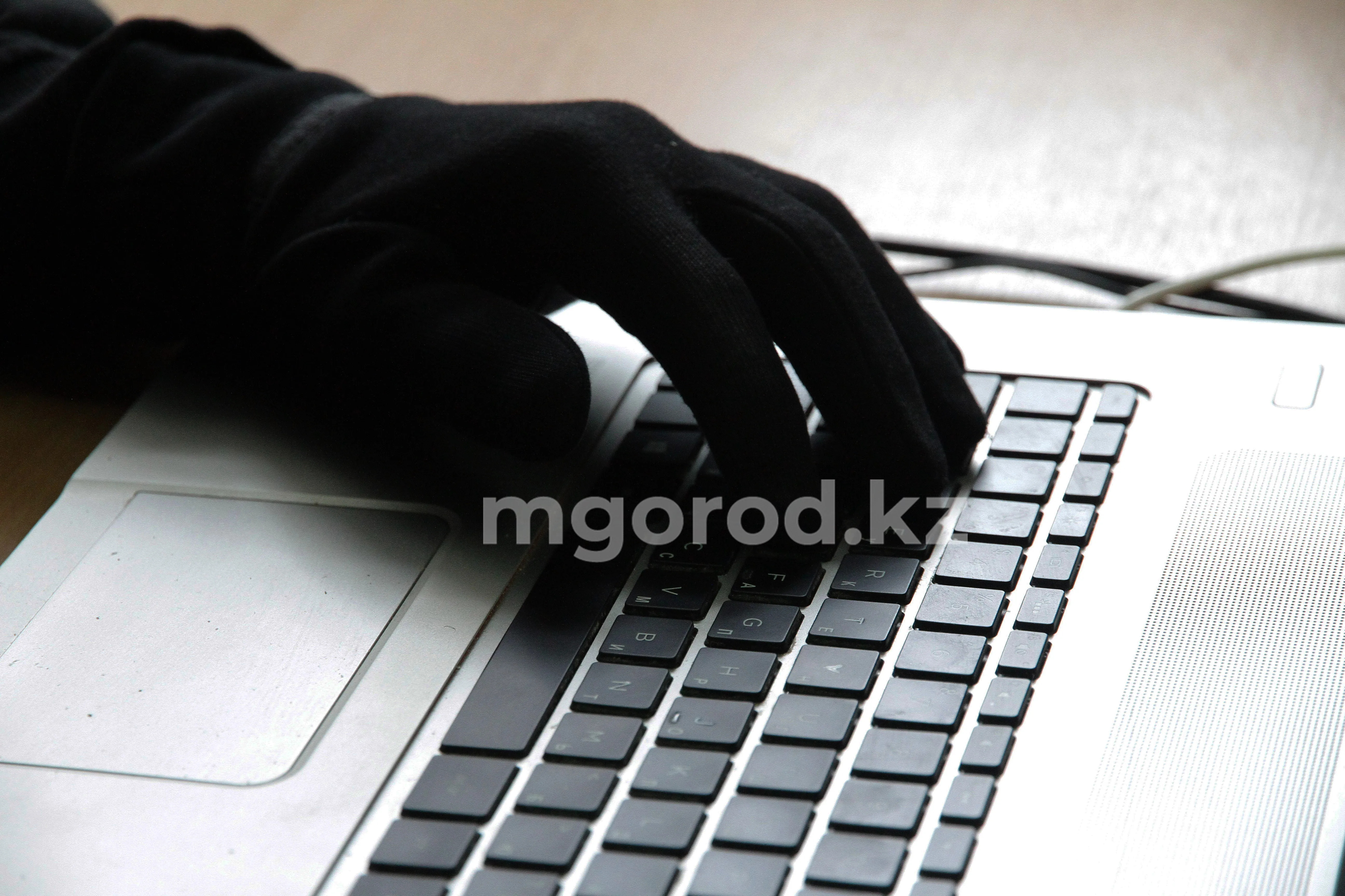 Жители Актобе отдавали по миллиону тенге мошеннику, чтобы оформить кредит