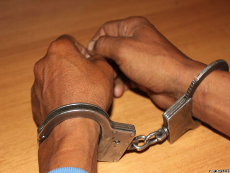 За хищение 383 млн тенге при закупке формы для сборной Казахстана арестован чиновник