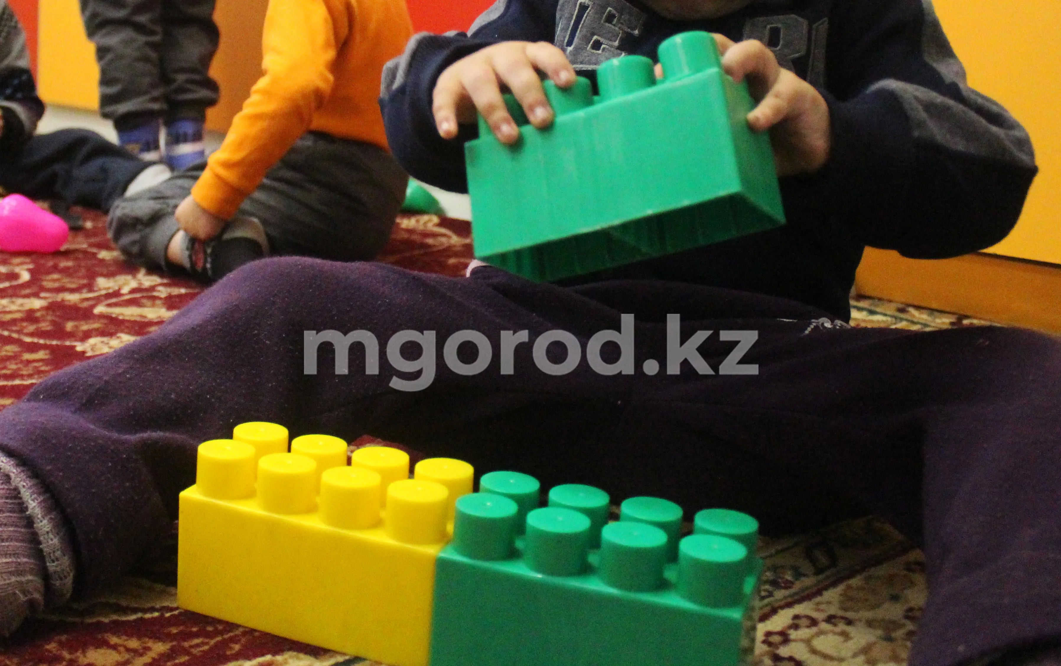 «Нацфонд – детям»: почему в Казахстане выплаты меньше, чем в ОАЭ