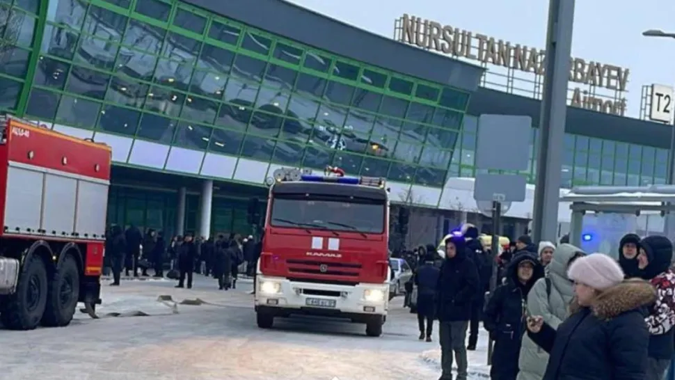 В аэропорту Астаны эвакуировали людей из-за пожара