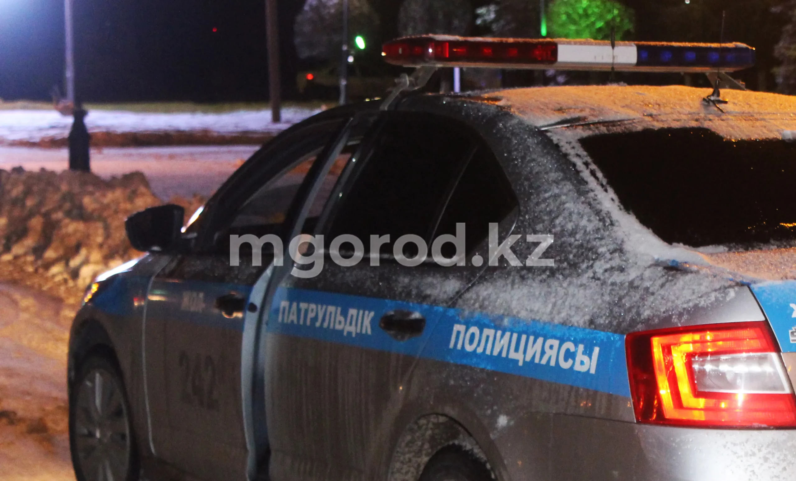 За неуплату штрафов иностранное авто жителя Атырау отправили на спецстоянку