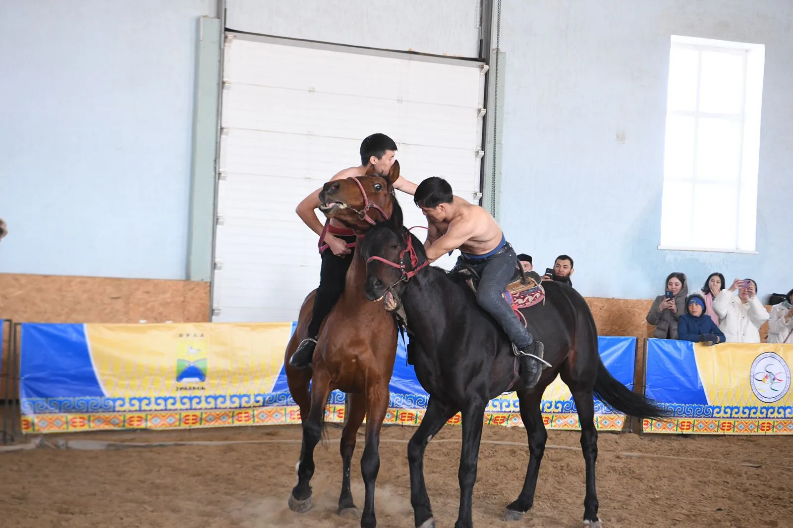 Аким ЗКО поучаствовал в соревнованиях по стрельбе из лука