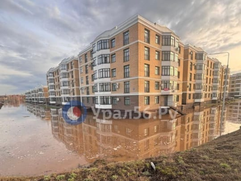 Положение критическое: в Оренбурге идет эвакуация