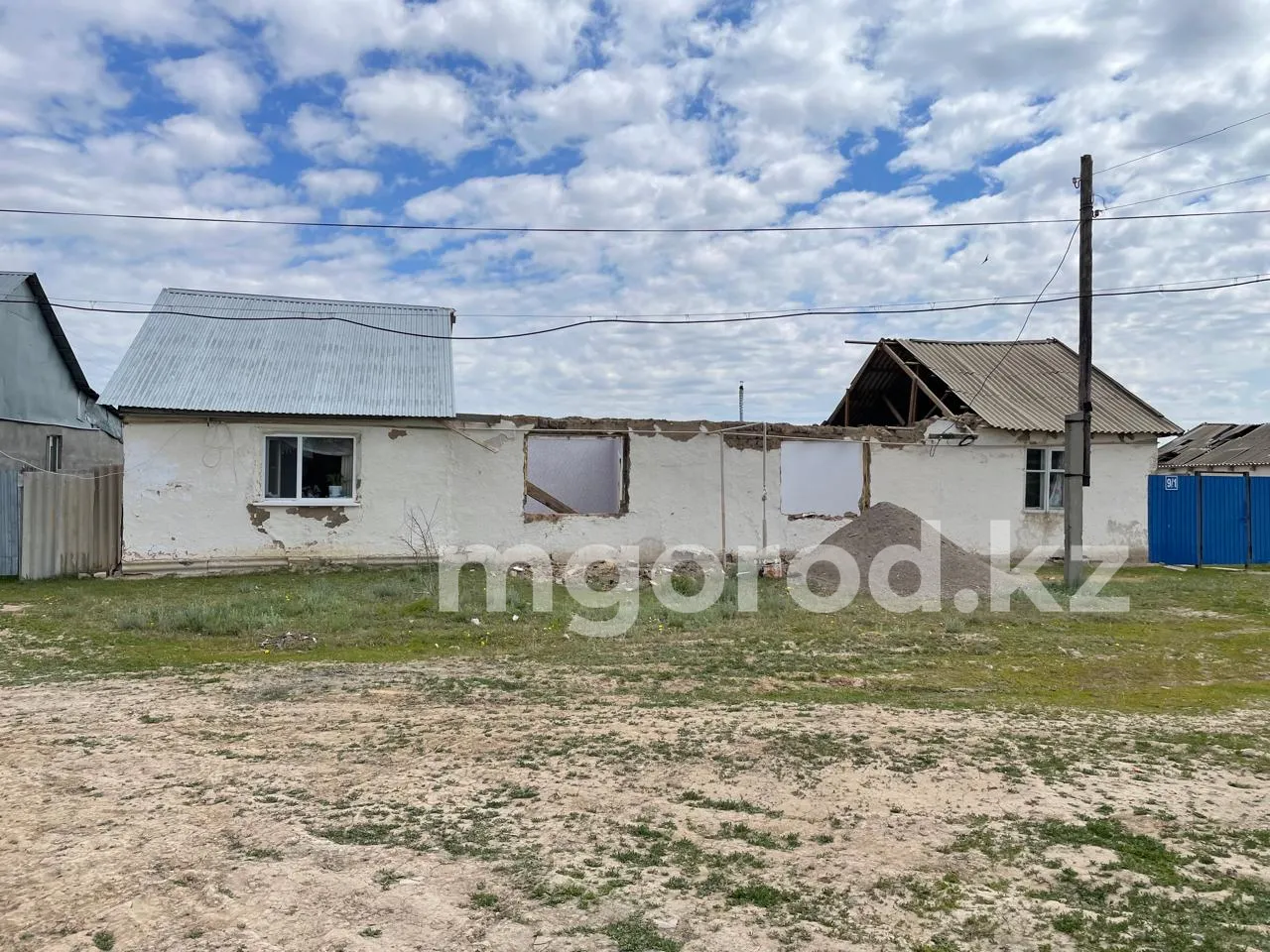 Оценка по-казахски: комиссия в ЗКО признала подлежащим сносу середину трехквартирного дома