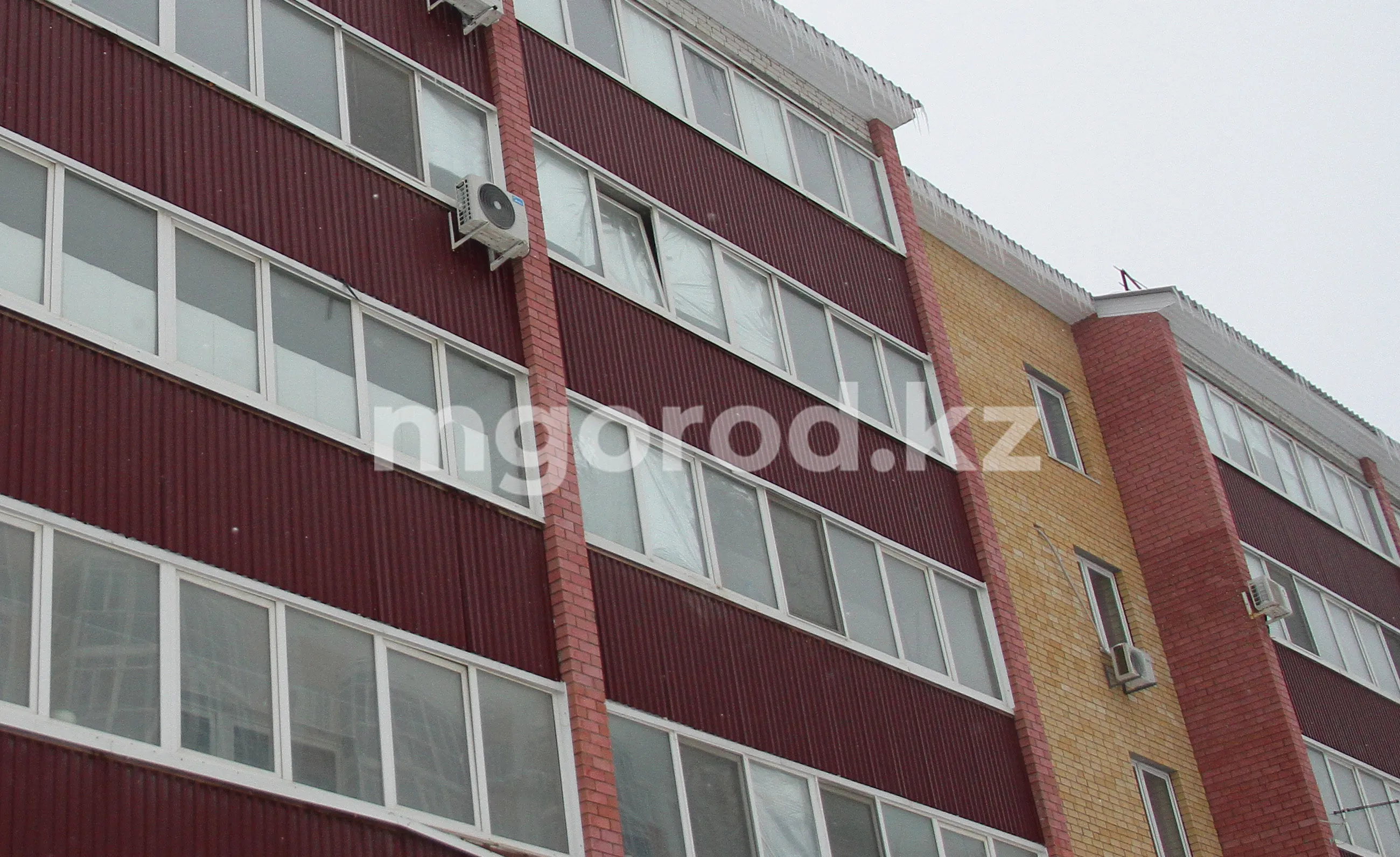 На пять млрд тенге обманули вкладчиков в Атырау