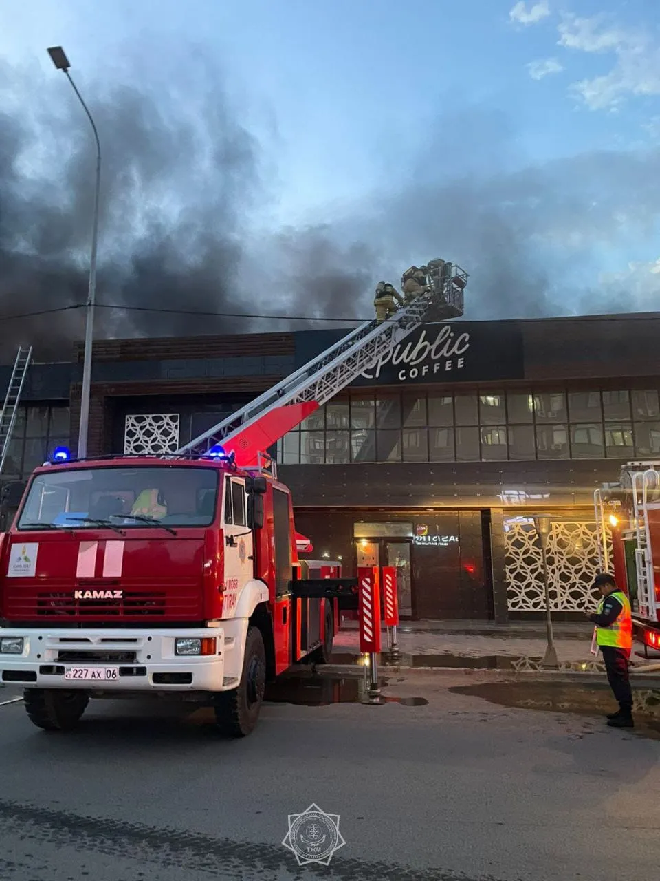 Караоке-бар горел в Атырау