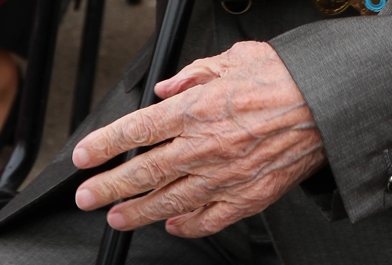 Население стареет: количество пожилых людей в Казахстане превысило 2,7 млн человек