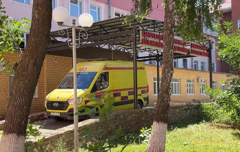 Врачи рассказали о состоянии полицейского, раненного в здании ДП ЗКО