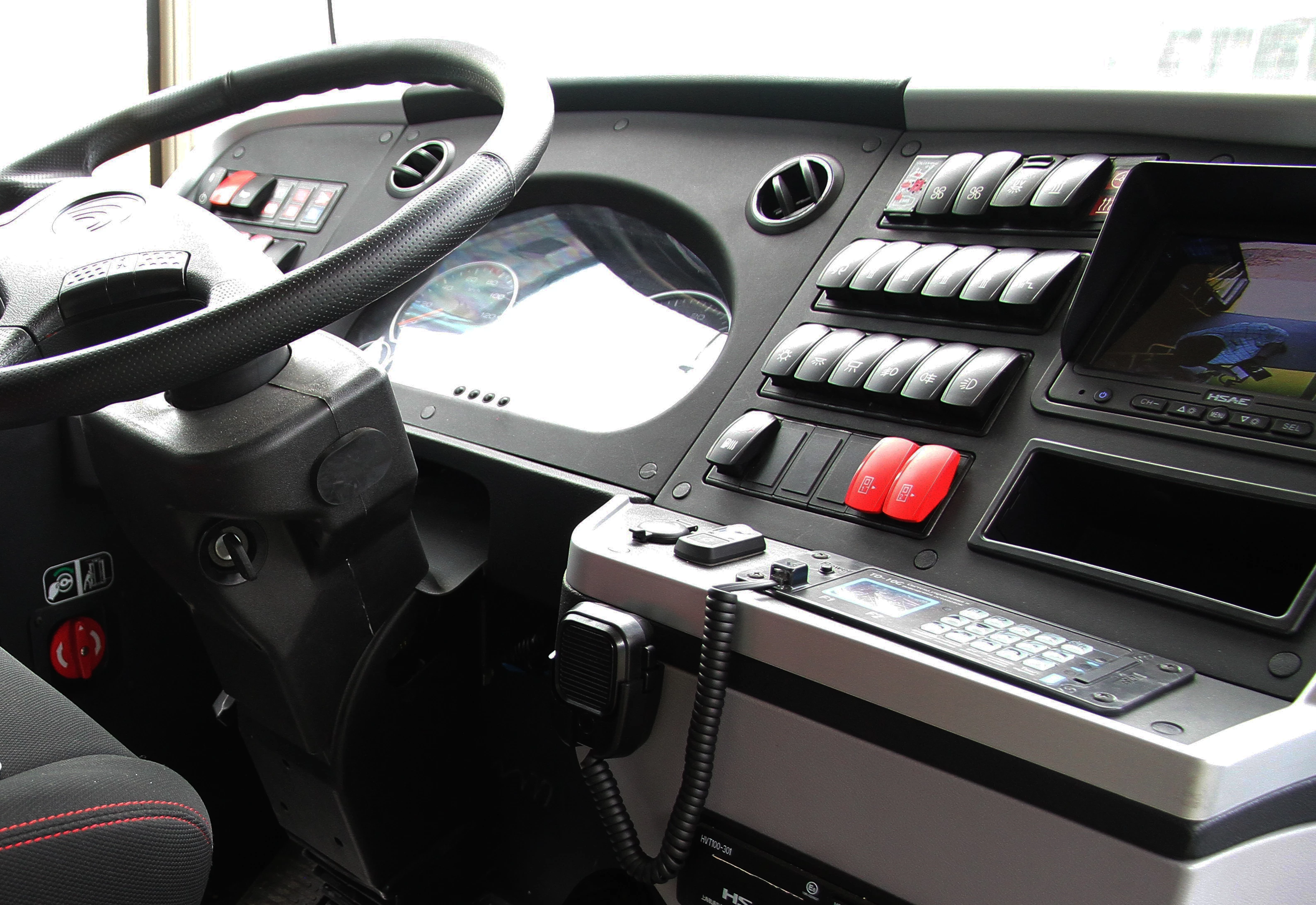 Закон о снижении требований к водителям автобусов в Казахстане отправили на подпись Токаеву