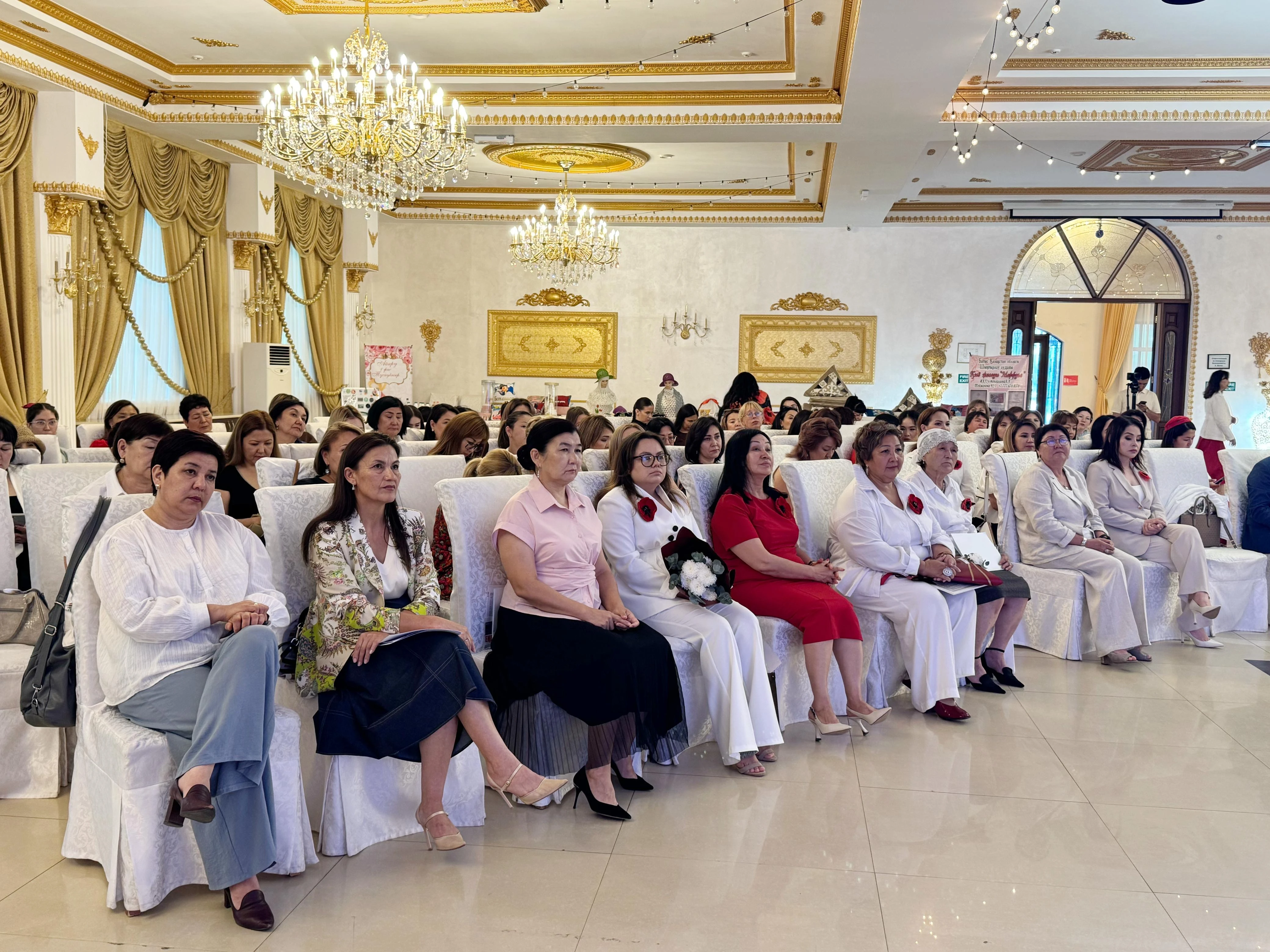 Бөрліде алғаш рет іскер әйелдер форумы өтті